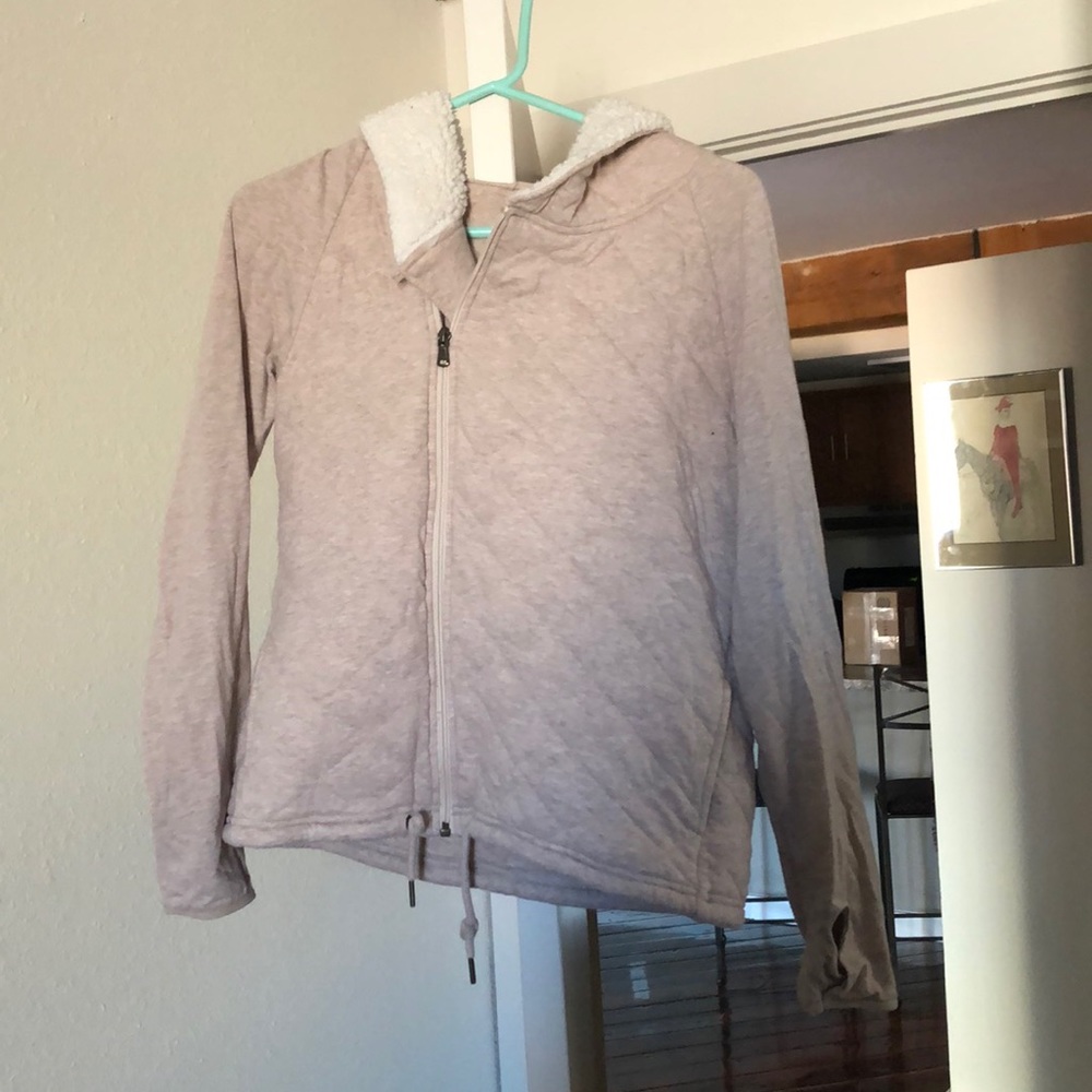 UGG Sweater/full zip
